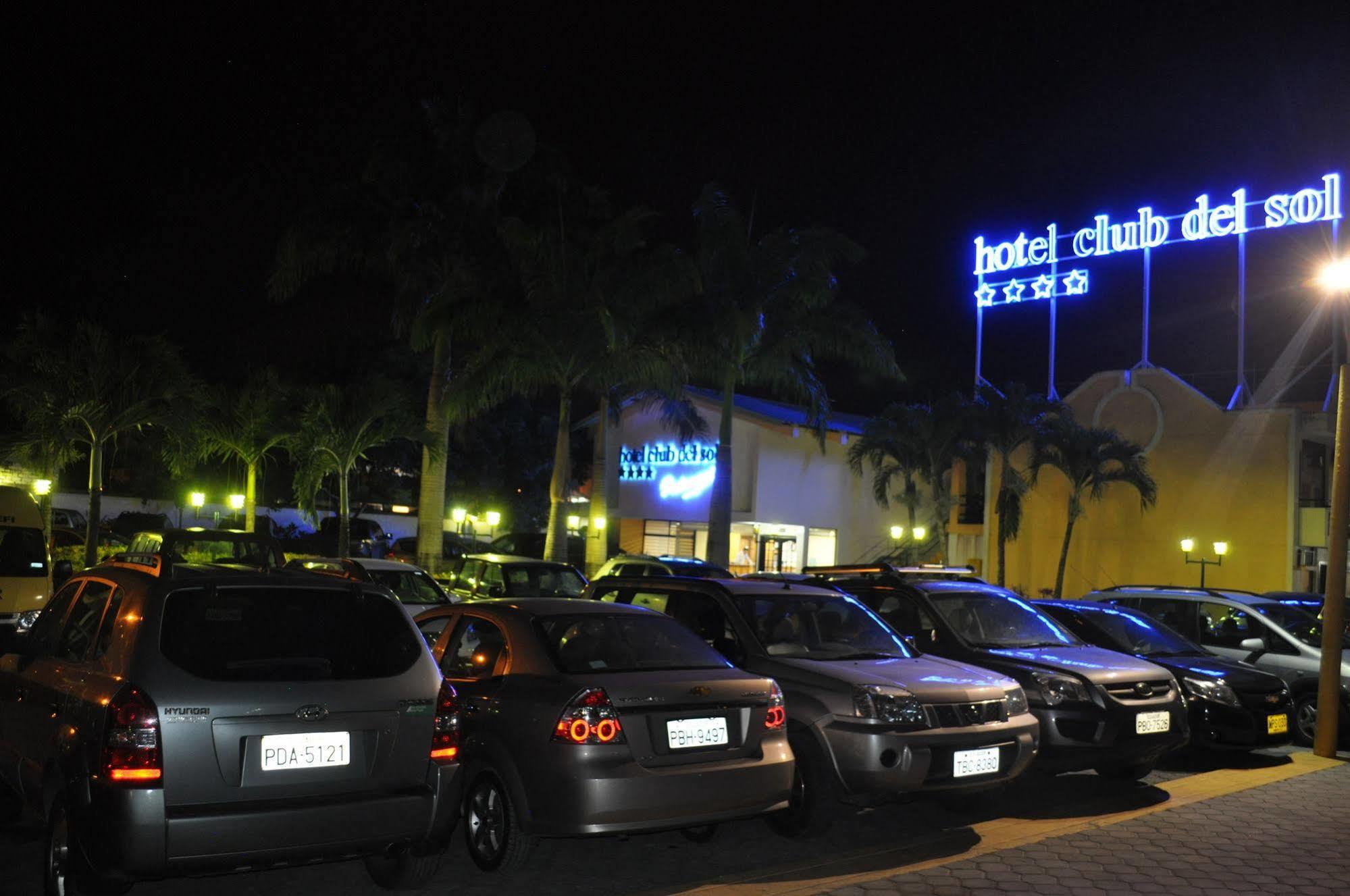 Hotel Club Del Sol Atacames Exterior foto